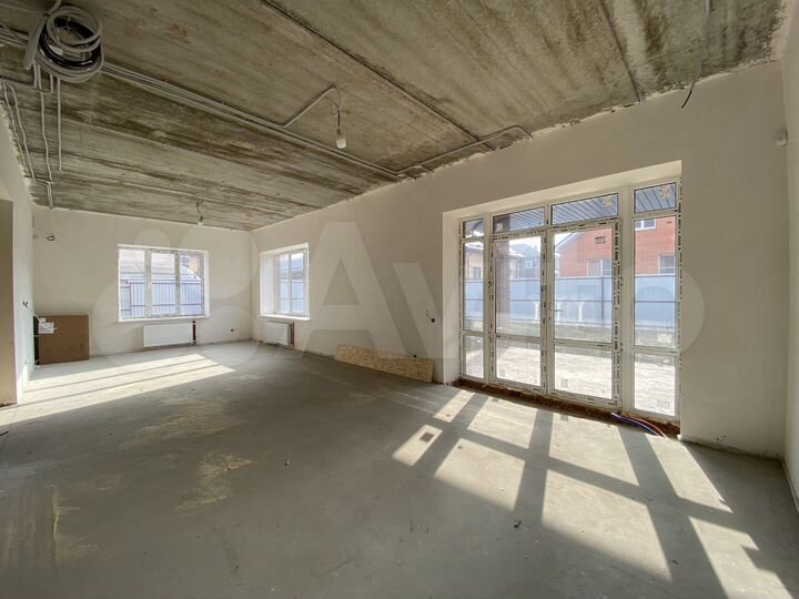 Дом 180 м² на участке 5,4 сот.