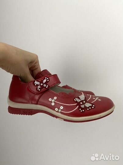 Туфли сандали для девочки кожа 30 красные новые