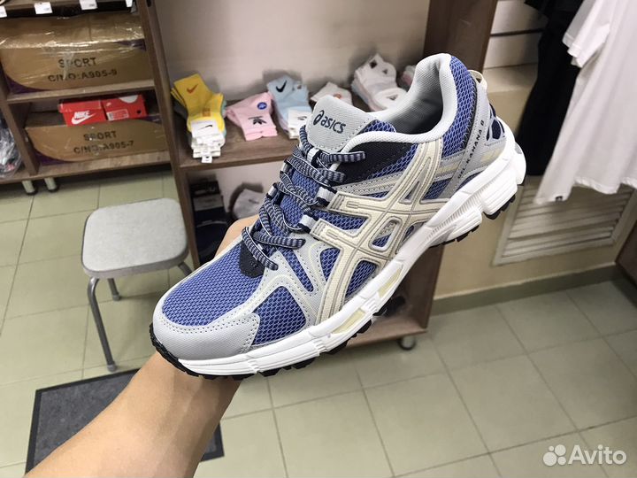 Кроссовки Asics
