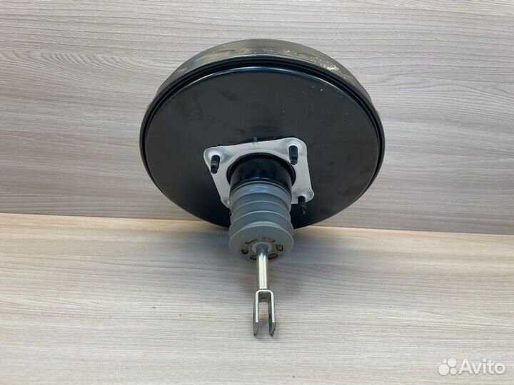 Вакуумный усилитель Renault Duster