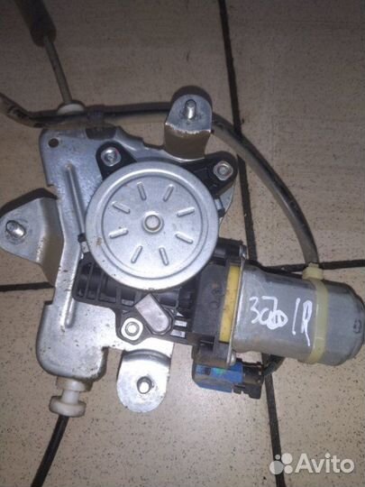 Стеклоподъемник задний правый Chevrolet Epica