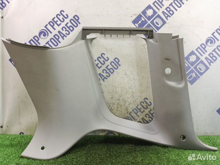 Обшивка стойки задняя правая Ford Fusion хэтчбек