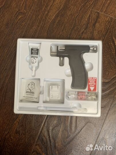 Пистолет для прокалывания ушей studex