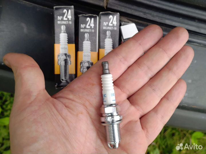 Свечи зажигания NGK bkur6ET-10