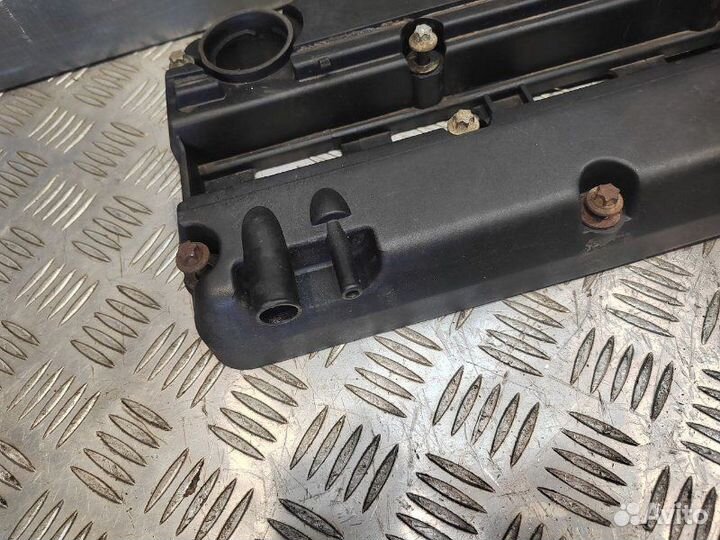 Клапанная крышка Opel Corsa 1.2 Z12XEP