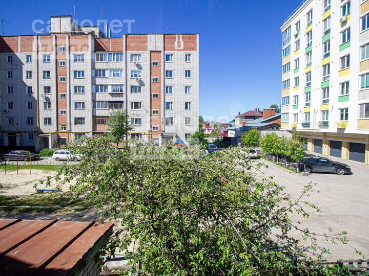 3-к. квартира, 52,8 м², 2/2 эт.