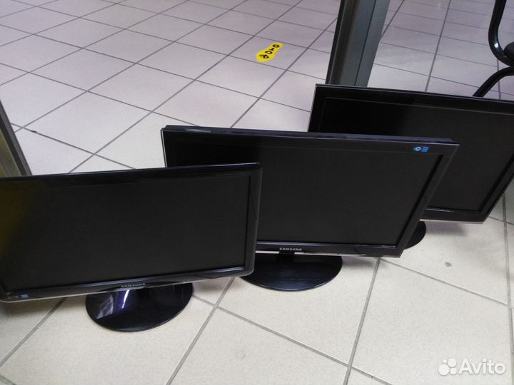 Монитор Samsung