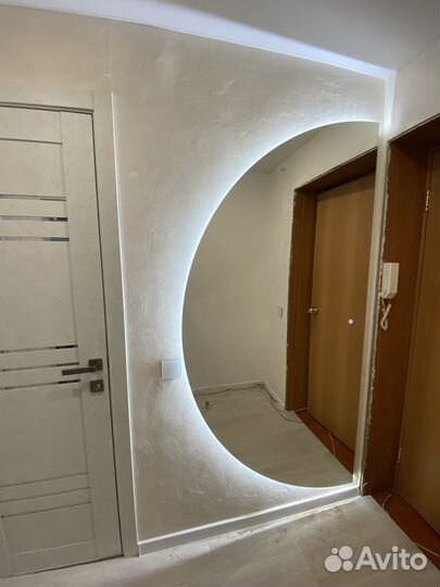 Зеркало полукруглое с подсветкой