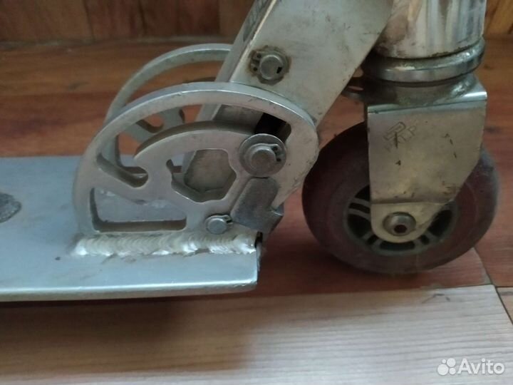 Трюковой самокат