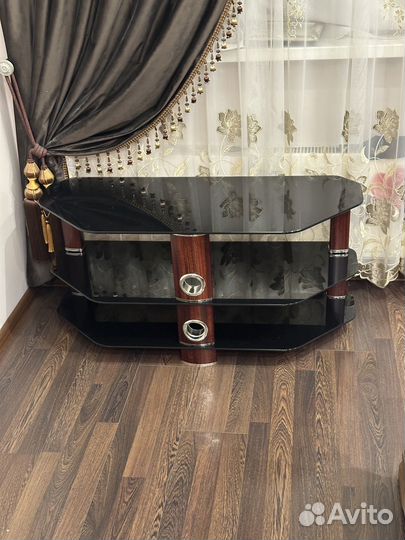 Тумба под телевизор