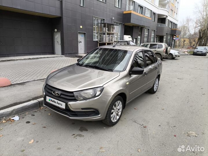LADA Granta 1.6 МТ, 2019, 124 000 км