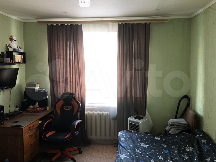 Комната 14 м² в 4-к., 5/5 эт.