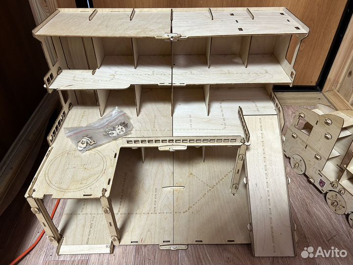 Цена за все: Парковка и автовоз