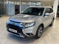 Mitsubishi Outlander 2.4 CVT, 2019, 216 800 км, с пробегом, цена 2 295 000 руб.