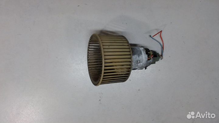 Двигатель отопителя Audi 100 (44), 1986