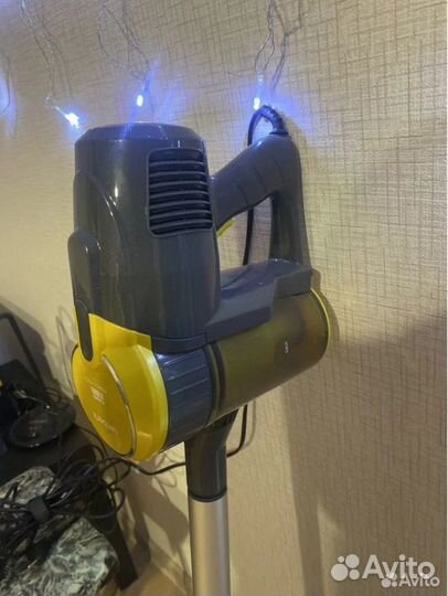 Вертикальный пылесос