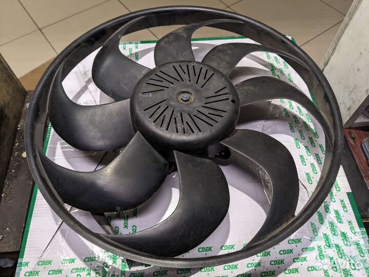 Вентилятор охлаждения Land Rover Volvo - основной