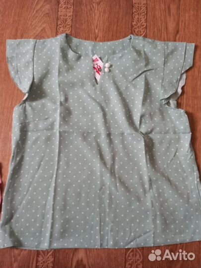 Блузка женская 42 44 с коротким рукавом