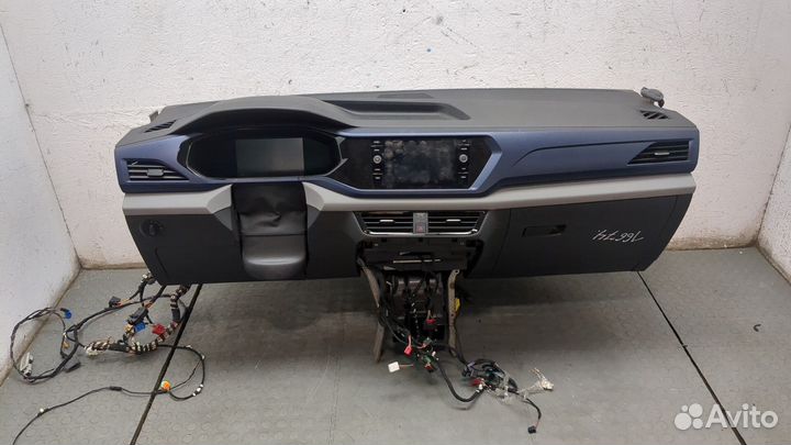 Панель передняя салона Volkswagen Taos, 2022