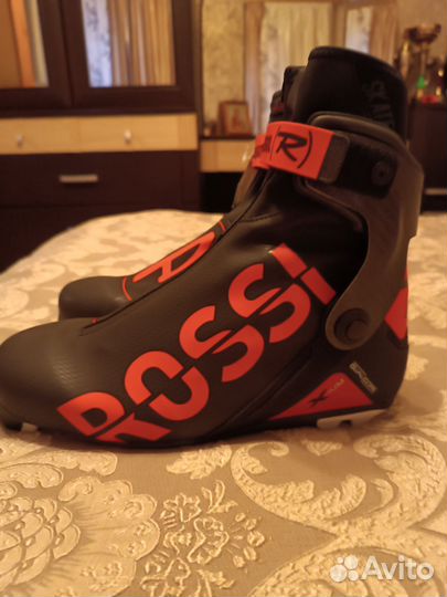 Лыжные ботинки коньковые rossignol