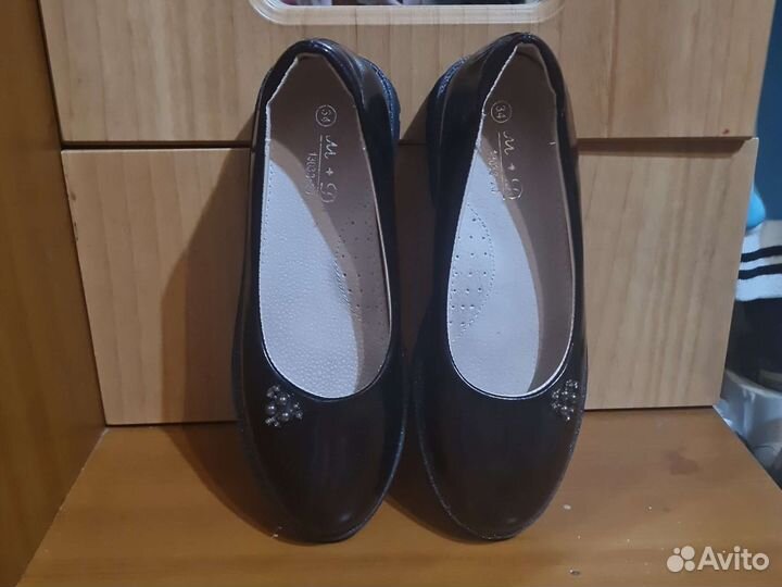 Туфли школьные для девочки 34 размер новые