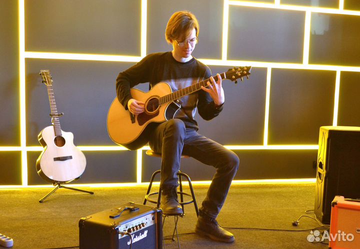 Уроки игры на гитаре / укулеле