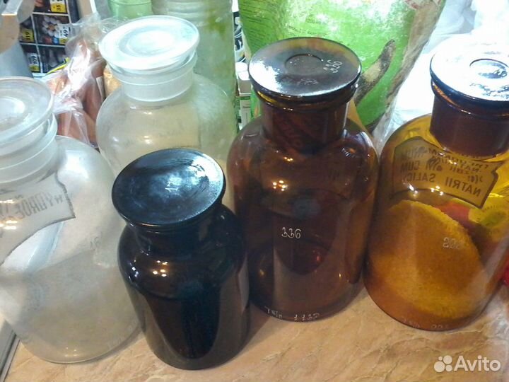 Бутылки лекарственные с притертой крышкой