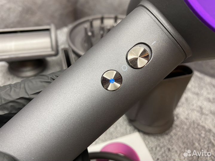 Фен Dyson с 5 насадками