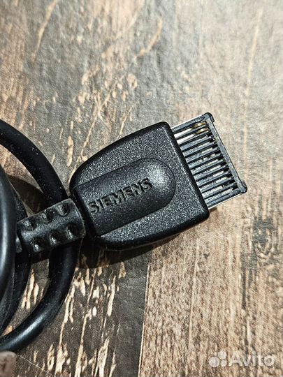 Зарядка для телефона Siemens Sony Ericsson