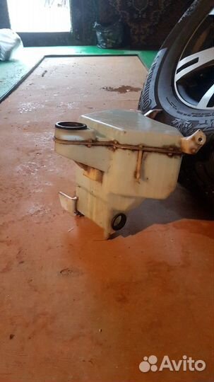 Бачок омывателя Prado 120