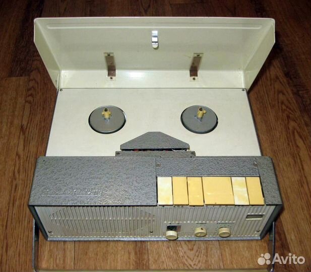 Магнитофон катушечный Яуза-20