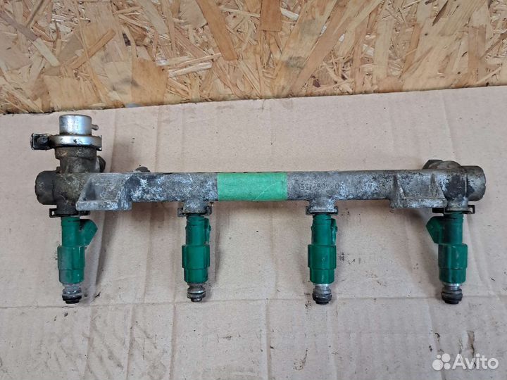 Рампа топливный opel omega b в сборе