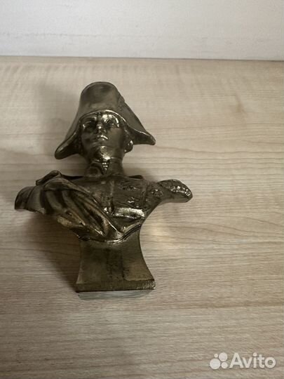 Бюст императора Наполеона