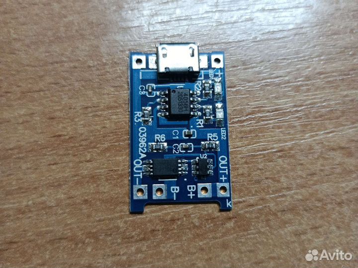 Повышающий преобразователь 0.9В-5В
