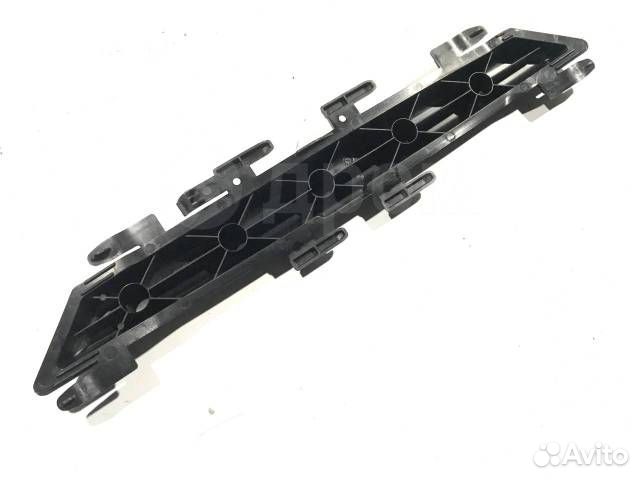 Крепление крышки BMW 5 E60