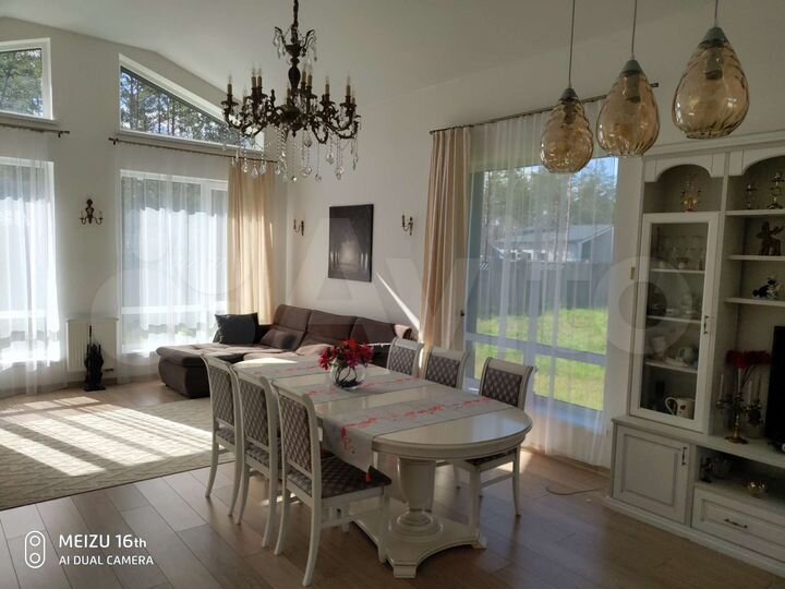 Дом 167 м² на участке 12 сот.