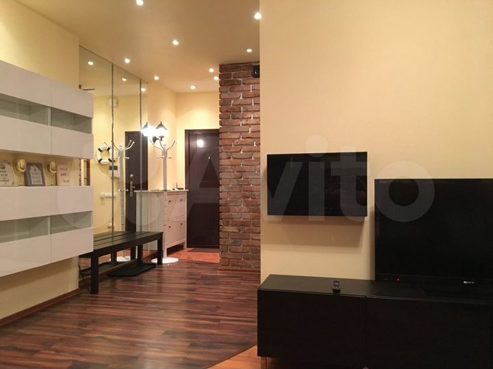 2-к. квартира, 54 м², 3/3 эт.