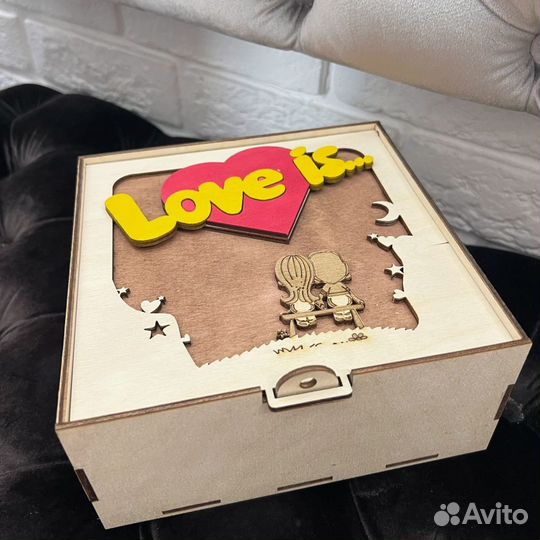 Коробка подарочная деревянная Love is