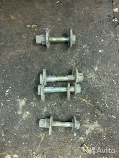 Развальные болты Toyota Jzx 110 gx110 Jzs171 Sxe10
