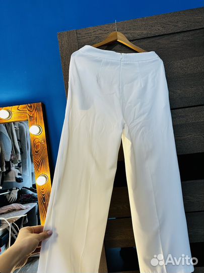 Брюки белые