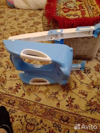 Детское сиденье на унитаз со ступенькой