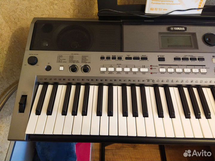 Синтезатор Yamaha psr e443