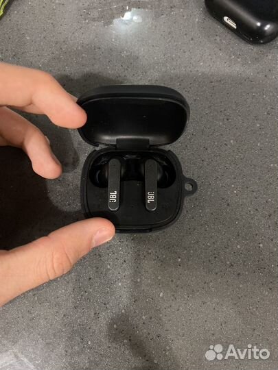 Беспроводные наушники jbl live pro