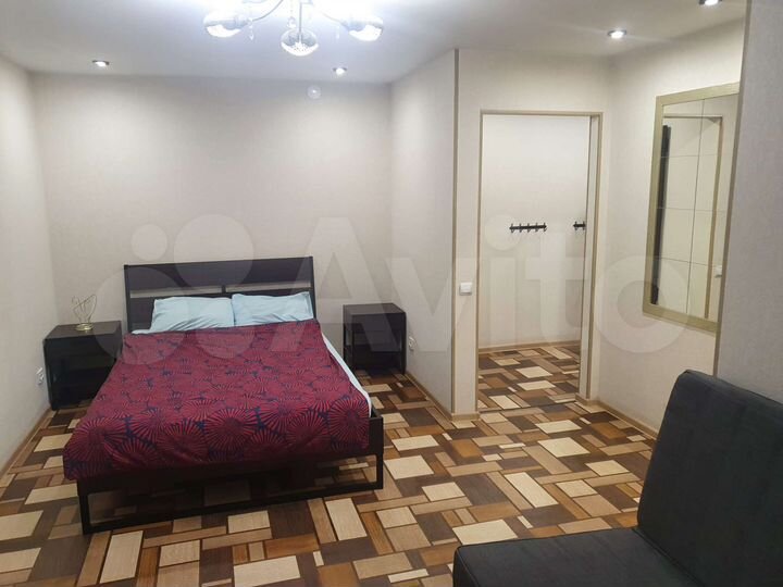 2-к. квартира, 42 м², 1/5 эт.