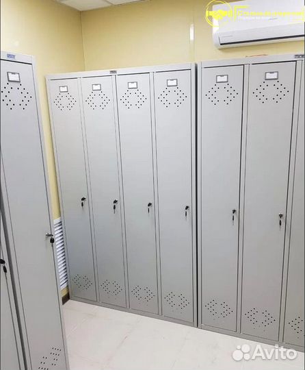 Шкаф металлический для раздевалок