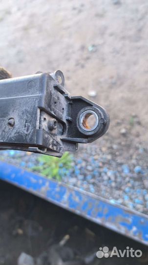 Ручка передней левой двери Audi 80 100 893837205A