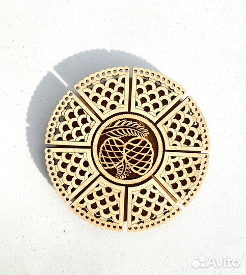 Подставка под горячее из кедра