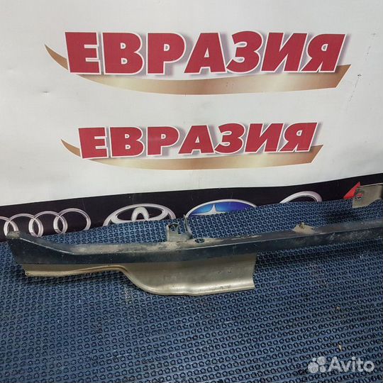 Планка под фару Mitsubishi Pajero V45W 6J72 1994