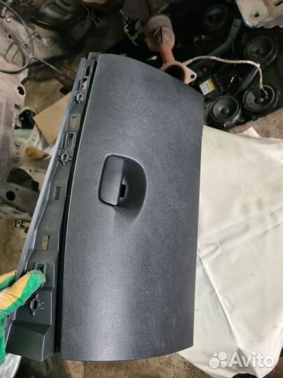 Бардачок Renault Fluence седан M4R 2011