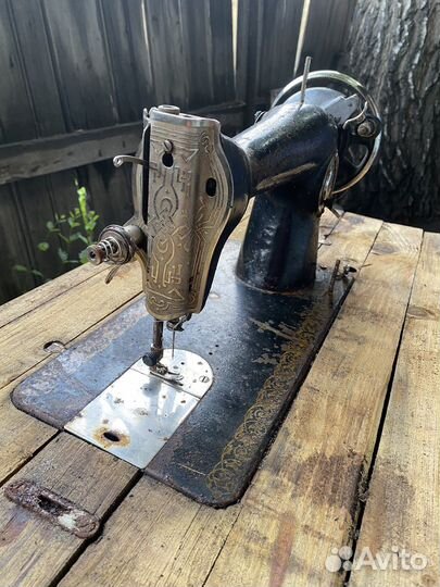 Швейная машина бу
